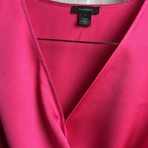 Halogen Twist Detail Top size S - Picture 3 of 10